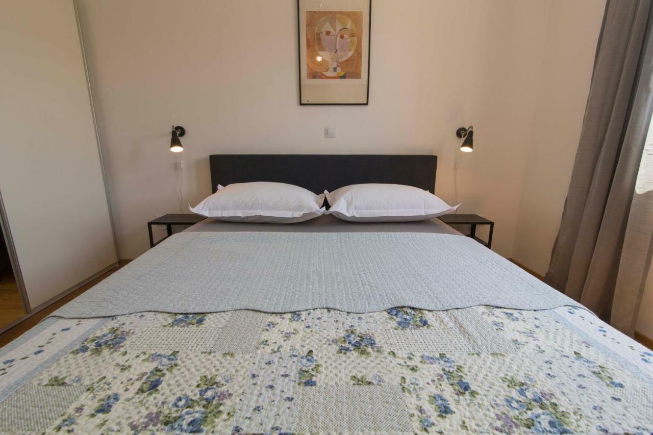 Apartman S Bazenom U Centru Apartment Makarska Exterior photo